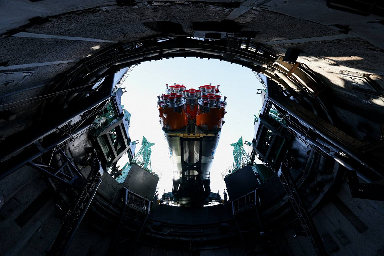 «Союз» и «Прогресс» установили на стартовую площадку перед запуском